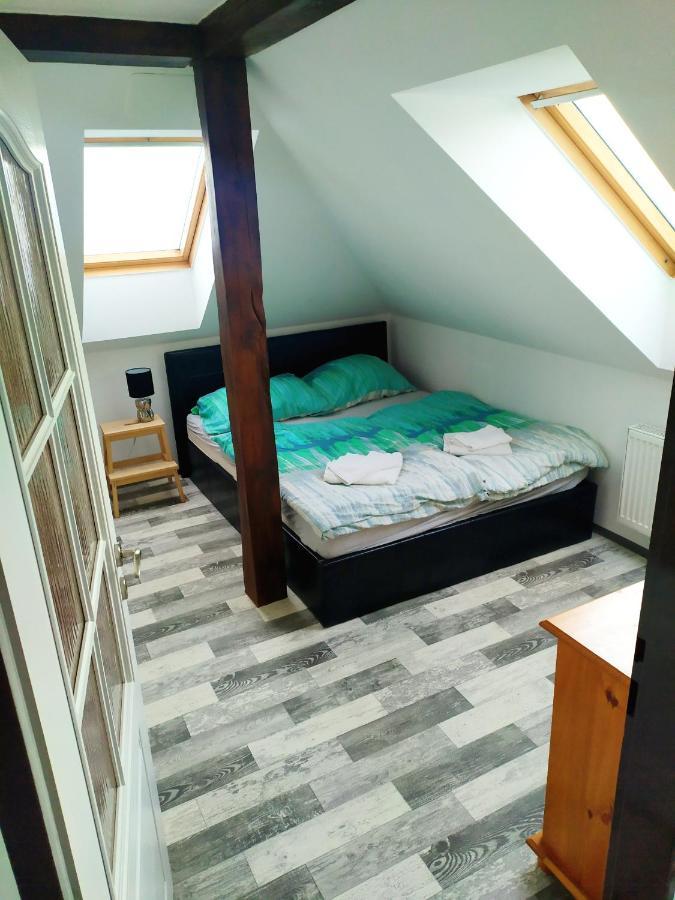 Podkrovní apartmán v přírodě, vhodný k relaxaci i na služební cesty Apartamento Cerna u Bohdance Exterior foto